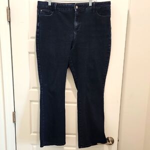 Dana Buchman Dark Blue Women's Jeans boot cut size 18